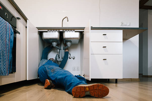 Professional Leak Detection technician working in Silver Creek, MN